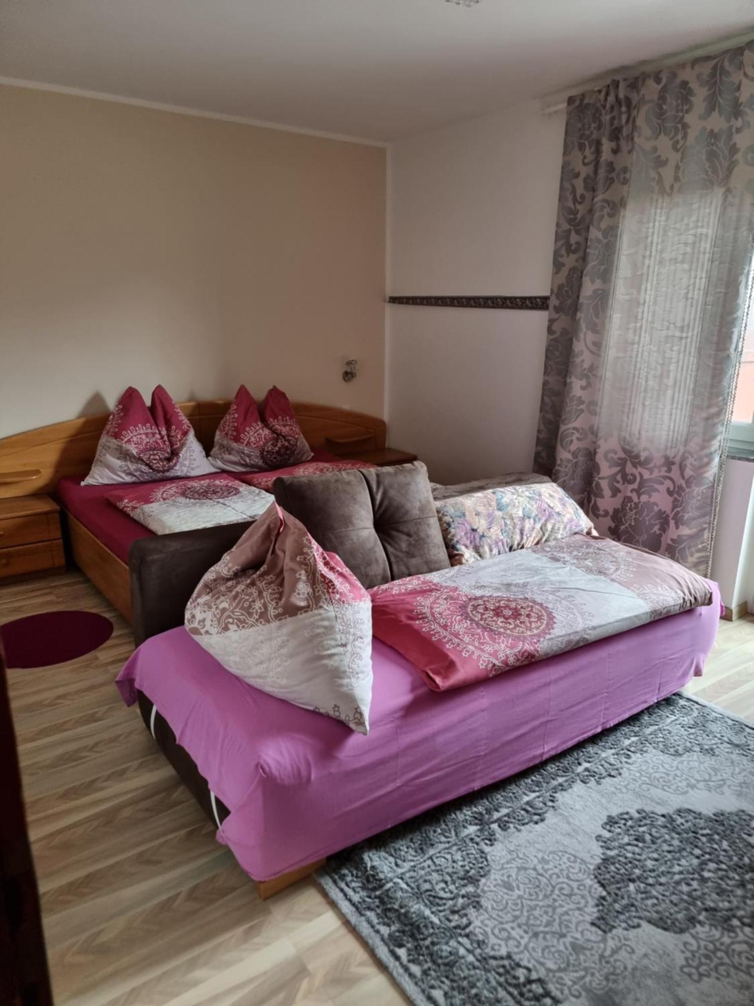 Ferienhaus Burgblick Треффен Номер фото