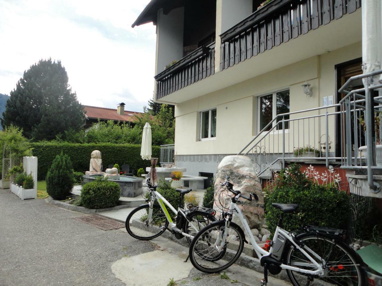 Ferienhaus Burgblick Треффен Екстер'єр фото